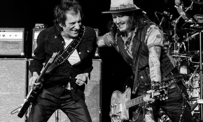 Johnny Depp se desmaya en hotel de Budapest; cancelan su concierto