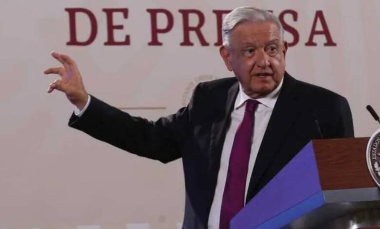 Garantiza AMLO libros de textos para siguente ciclo escolar tras ultimátum