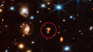 James Webb capta un signo de interrogación espacial