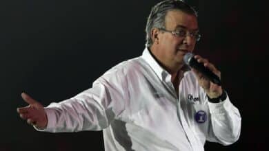 Marcelo Ebrard advierte desorden en encuestas de Morena 