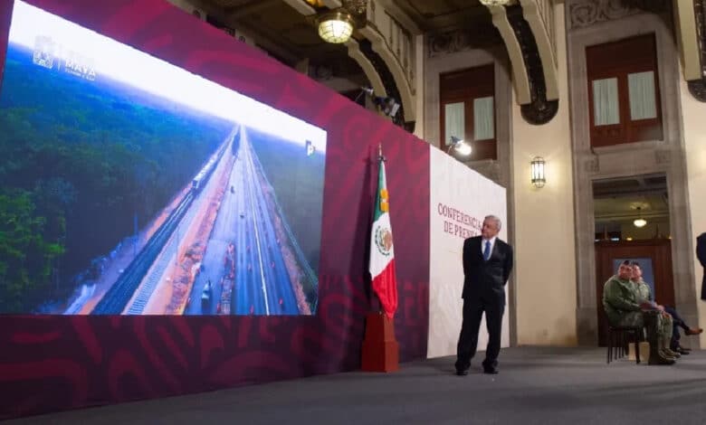 AMLO confirma la entrega del Tren Maya a Sedena