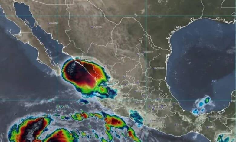 Se intensifica "Jova" a huracán categoría 1 Jova