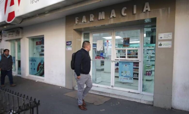 Farmacias del Ahorro garantiza abasto de Pfizer