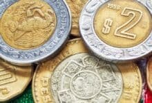 El peso se debilita frente al dólar ante la incertidumbre política en Estados Unidos
