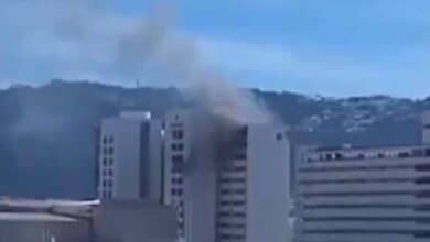 Reportan incendio en hotel Emporio de Acapulco 