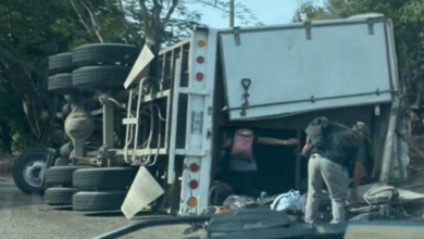Vuelca camión que transportaba migrantes en Chiapas