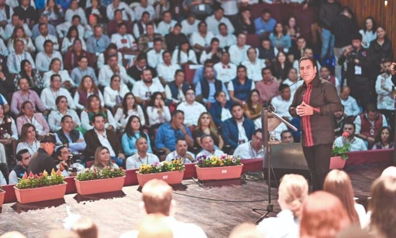 Morena entrega constancia a ERA como su candidato