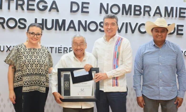 Reconocen a abuelitos “Tesoros Humanos Vivos” en Chiapas