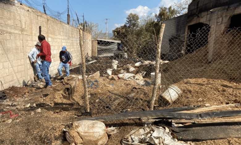 'El fuego acabó con todo' Se incendia fábrica de cacahuates en Ocozocoautla