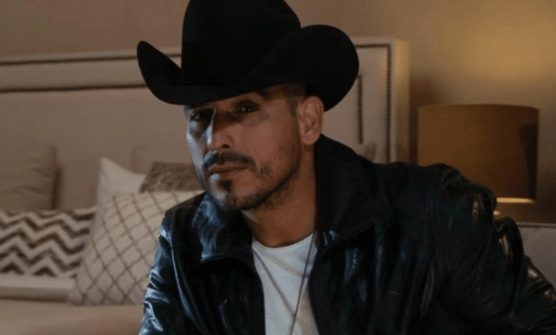 Espinoza Paz pierde su celeluar en Tapachula y ofrece 25 mil pesos de recompensa