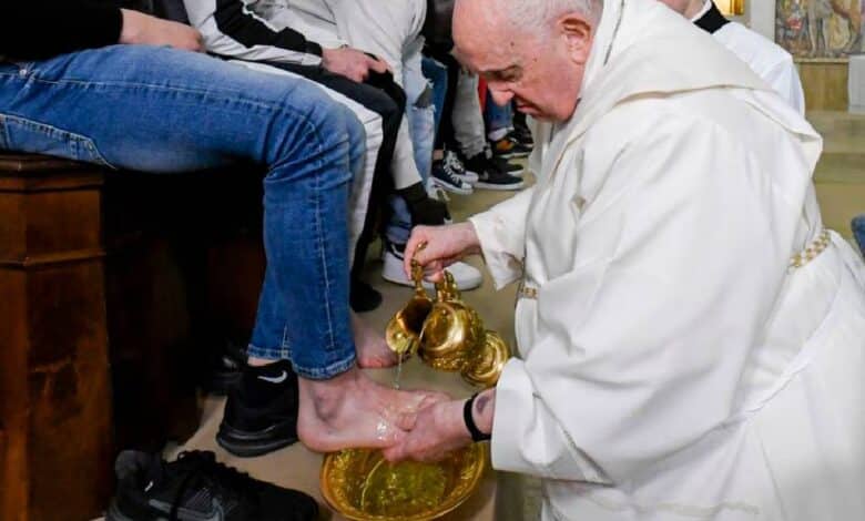 Papa Francisco realizara el lavado de pies en cárcel de mujeres