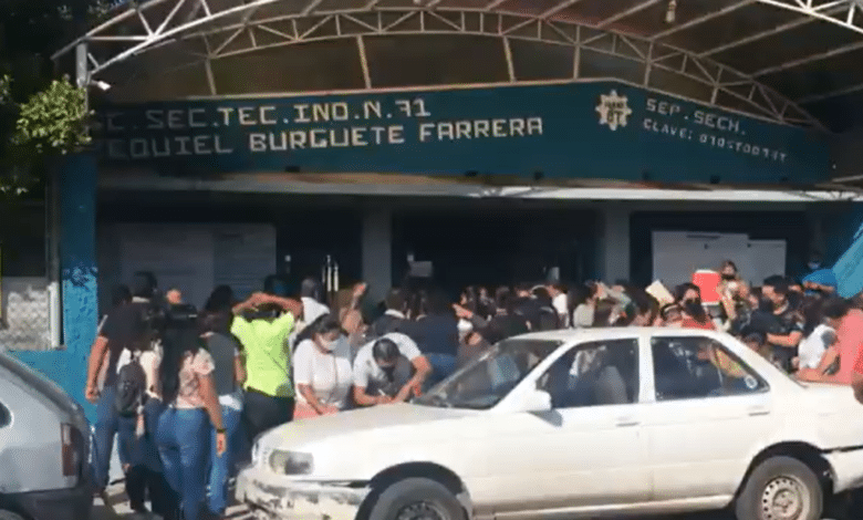 Maestro de Tuxtla, acusado de abuso podría regresar a dar clases