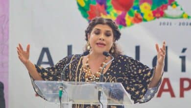 Clara Brugada denuncia "montaje" de la oposición