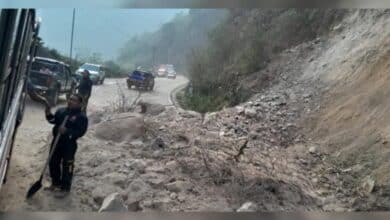 Sismo en frontera: Deja deslizamiento carretero en Chiapas