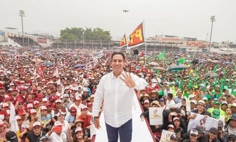 Miles celebran propuesta de autopista Ocosingo a Palenque de Eduardo Ramírez