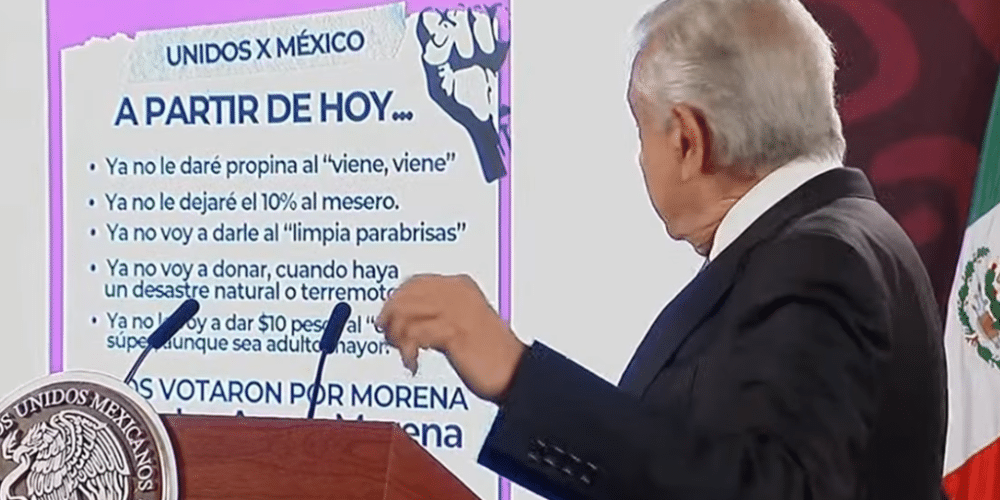 AMLO.