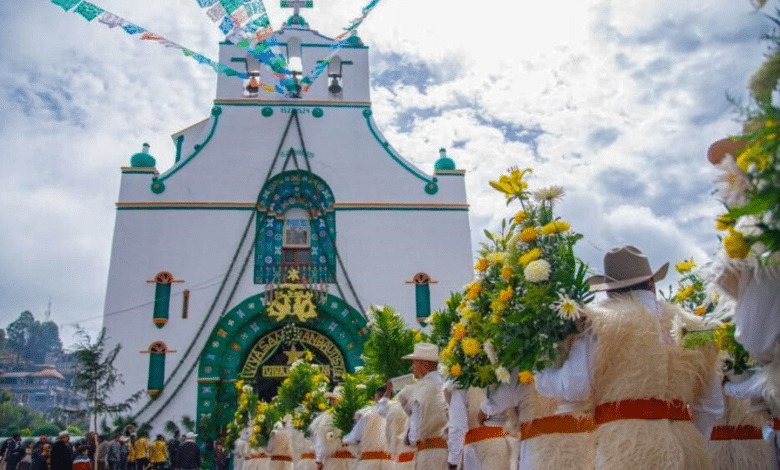 Inicia la festividad de San Juan Bautista en san Juan Chamula, Chiapas