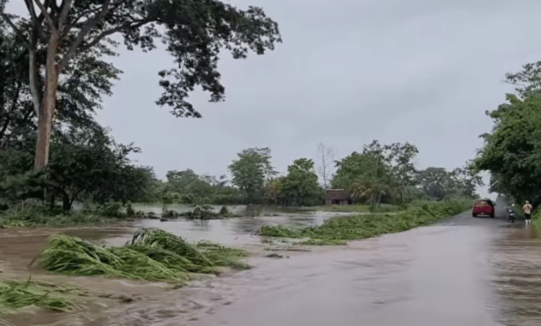 Ciudad Hidalgo afectado por desbordamiento del Suchiate