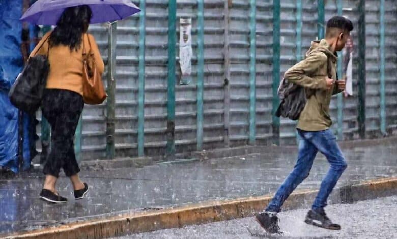 Fuertes lluvias ya azotan la CDMX; activan Alerta Amarilla