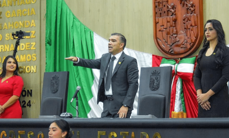 El diputado Luis Ignacio Avendaño Bermúdez asume presidencia del Congreso de Chiapas