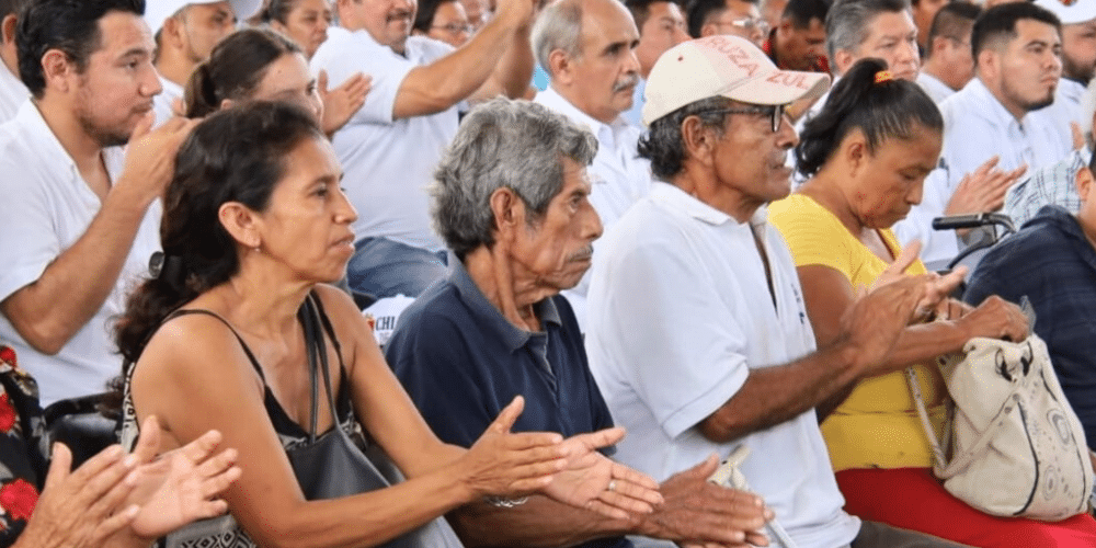 Entregan ambulancias a los hospitales del Soconusco