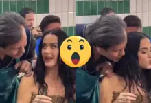 Mesero besa a Katy Perry en taquería; incómodo momento es viral