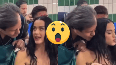 Mesero besa a Katy Perry en taquería; incómodo momento es viral