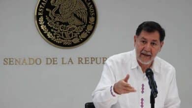 Fernández Noroña celebra registros para elección judicial