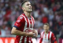 Santiago Ormeño regresa a Chivas tras préstamo con la Franja