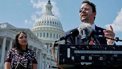 Dan Crenshaw felicita a Harfuch por acciones contra fentanilo