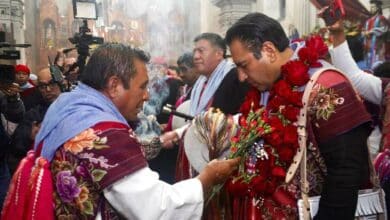 Eduardo Ramírez recibe la bendición tradicional para liderar con firmeza y sabiduría