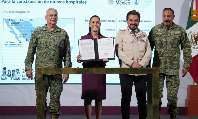 Presidenta Claudia Sheinbaum con autoridades federales de México