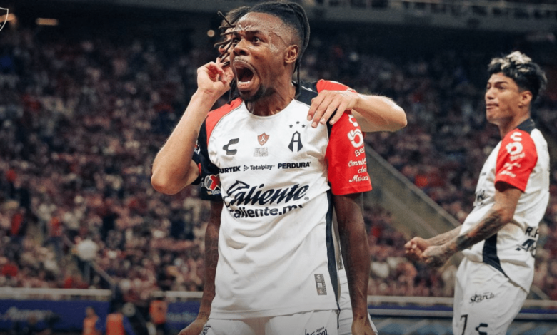 David Faitelson critica con dureza a jugadores de Chivas