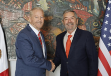 Comienza con diálogo y cooperación la gestión del nuevo embajador de EU en México