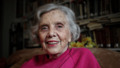 Con Mariachi, Elena Poniatowska celebra sus 93 años