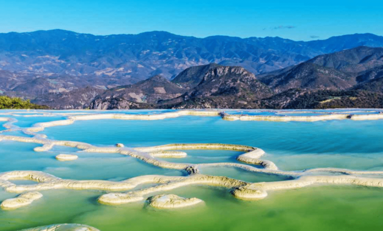 Hierve el Agua maravilla petrificada de Oaxaca que sorprende al mundo