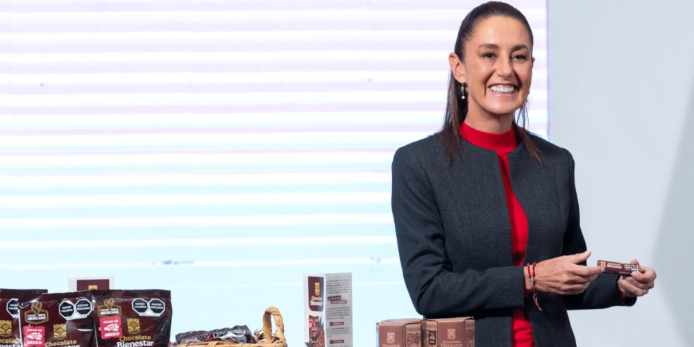 Los Chocolate Bienestar se elaboran con cacao de Tabasco y Chiapas y tiene su versión en polvo, en barra y de mesa; están endulzados con azúcar de caña, sin endulzantes artificiales ni conservadores