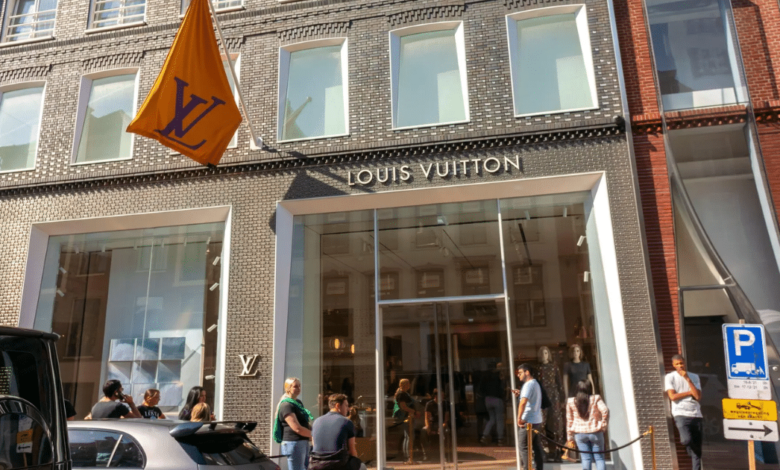 Investigan a Louis Vuitton en Países Bajos por presunto caso de lavado de dinero ligado a clienta china