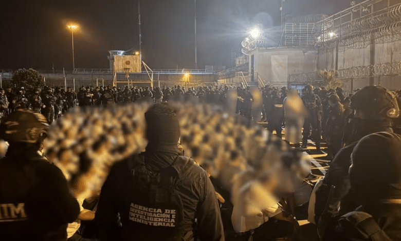 Trasladan a 39 reos de El Amate a diversos penales para combatir corrupción y delincuencia en Chiapas