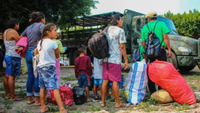 Crece tensión por desplazados