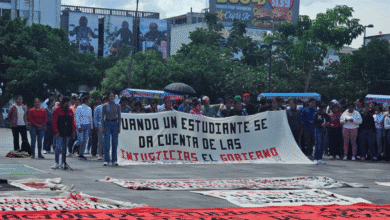 Normalistas de Tuxtla Gutiérrez se manifiestan