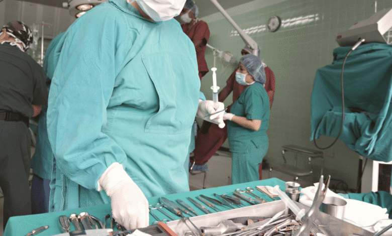 Activistas exigen justicia por Paloma Nicole, adolescente fallecida tras cirugía estética en Durango