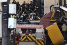 El histórico elevador de la Gloria en Lisboa sufrió un descarrilamiento que dejó 16 muertos y 23 heridos. Las autoridades investigan las causas mientras la ciudad declara luto oficial.
