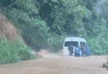 Policías municipales del Bosque atienden emergencias durante la lluvia