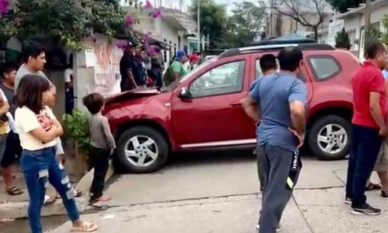 Terrible tragedia, carro sin frenos
