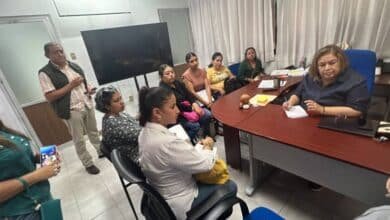 Denuncian presunto fraude de asociación que condiciona apoyos a familias con autismo en Chiapas