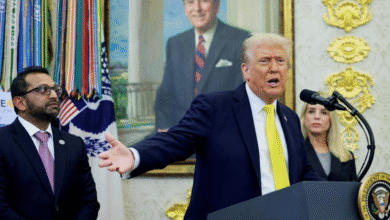 En una entrevista con Fox Business Network, el presidente Donald Trump afirmó que los altos aranceles aplicados o amenazados contra China —que alcanzan hasta el 157 %— “no son sostenibles” para la economía estadounidense