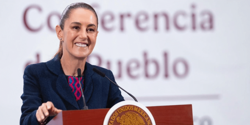 Representa una inversión de 17 mil millones de pesos y se tienen 70 frentes de trabajo en los que laboran 6 mil trabajadores y mil 700 máquinas