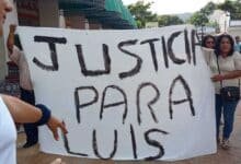 Familia denuncia presunta detención arbitraria y exige justicia en Tuxtla Gutiérrez