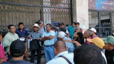 Habitantes de Ixtapa denuncian anuncio de pavimentación que no se realizó